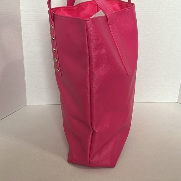 Juicy Couture tote bag hot pink with gold accents - Picture 4 of 14